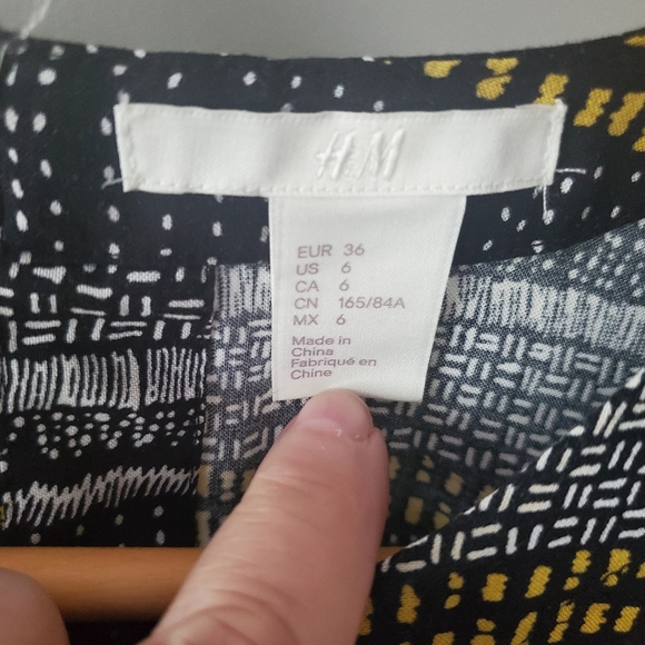 H&M quarter length sleeve dress - Picture 2 of 7